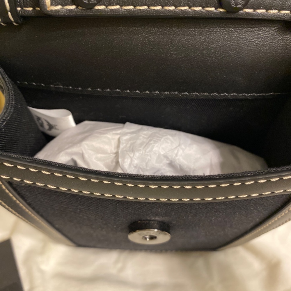 AUTH MCM Portuna crossbody - Picture 4 of 6
